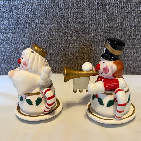 Lenox Christmas Salt & Pepper Shakers Angel And Toy Soldier Ceramic Holiday - Picture 6 of 6